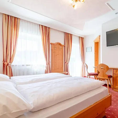 Bed & Breakfast Ciasa Blancia 2*