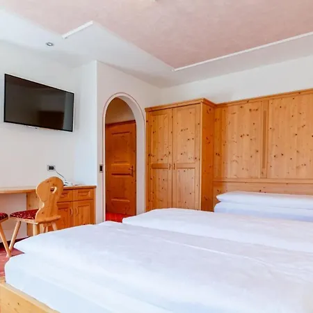 Ciasa Blancia Bed & Breakfast Corvara In Badia