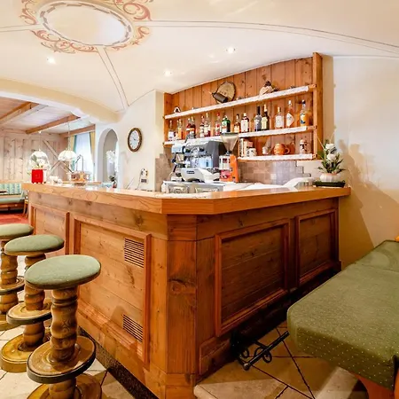 Ciasa Blancia B&B 2*